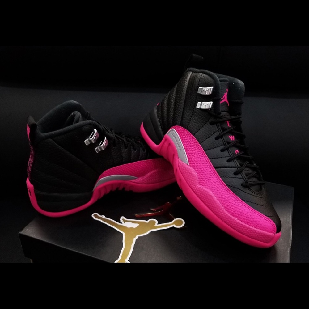 Size 5y Pink & Black 12s