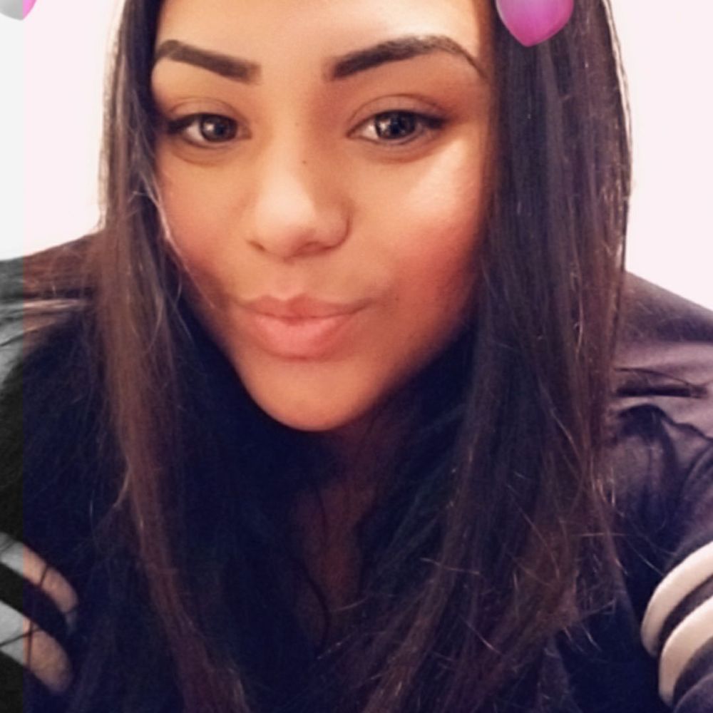 Meet your Posher, Maria