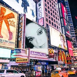 Meet your Posher, Monica