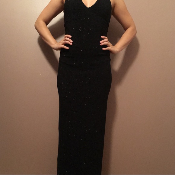 Sleek Shimmery Black Evening Gown - Picture 2 of 7
