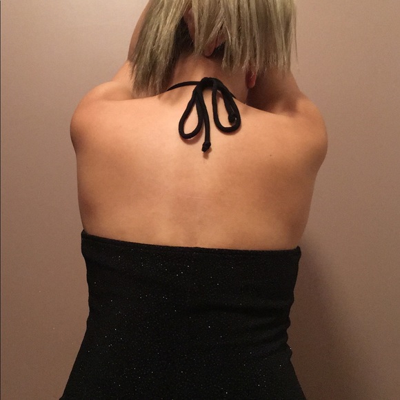 Sleek Shimmery Black Evening Gown - Picture 5 of 7