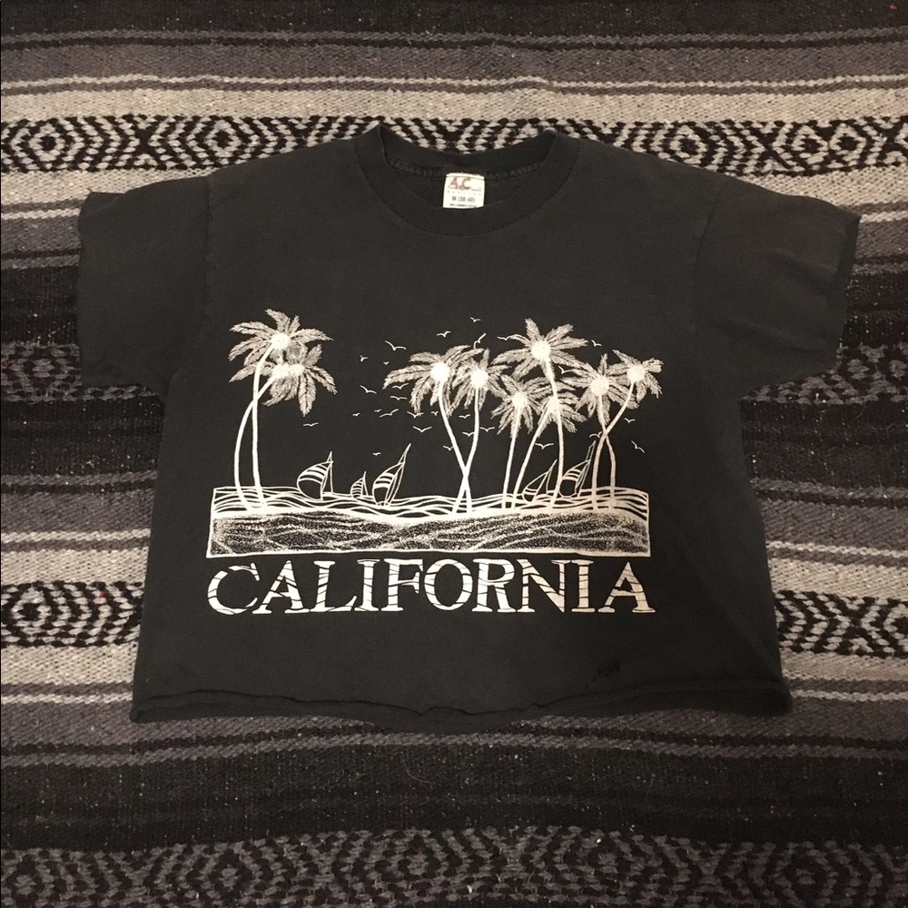 Vintage cropped California tee