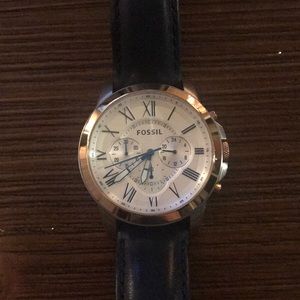 Men’s fossil two toned Grant watch. Blue band