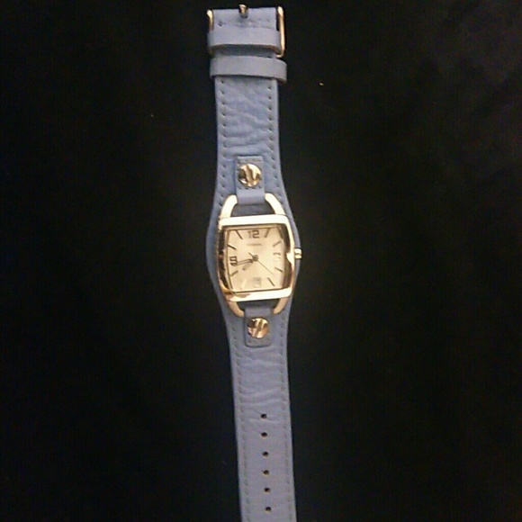 Genuine Leather Fossil Watch - Picture 1 of 2