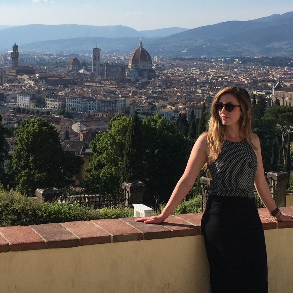 Meet your Posher, Caitlin