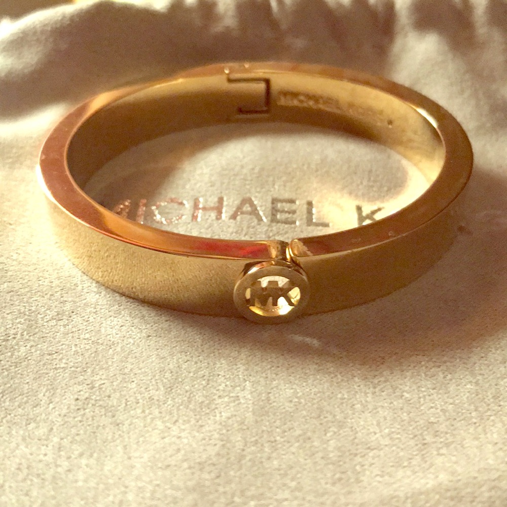 Michael Kors gold bangel