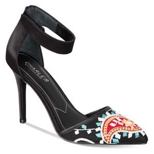 Gorgeous Crochet Pumps