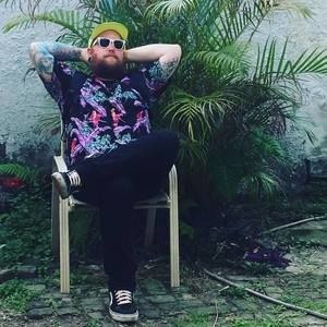 Meet your Posher, Alex