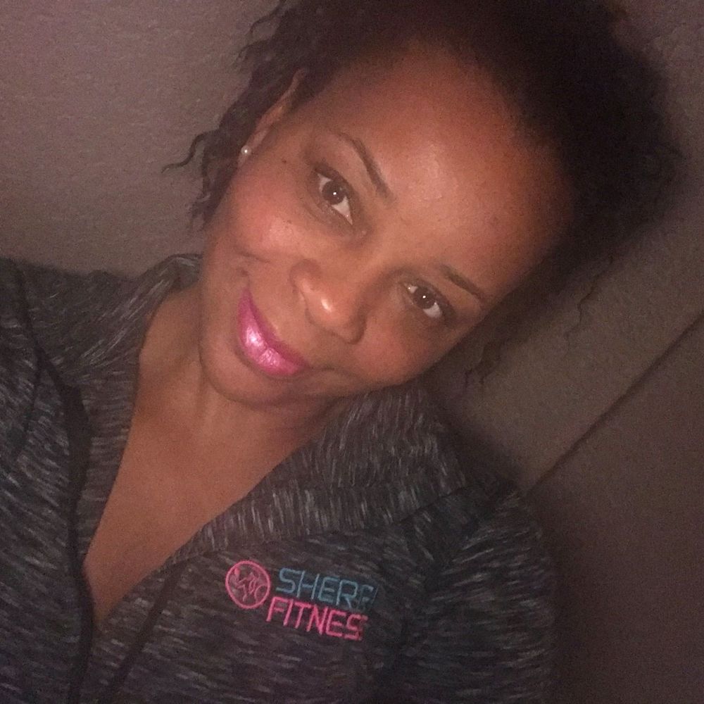 Meet your Posher, Aisha