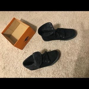 Rocket Dog High top/ flip down shoes