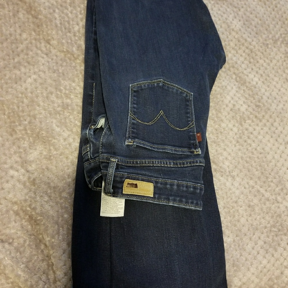 Levi jeans, curvy fit