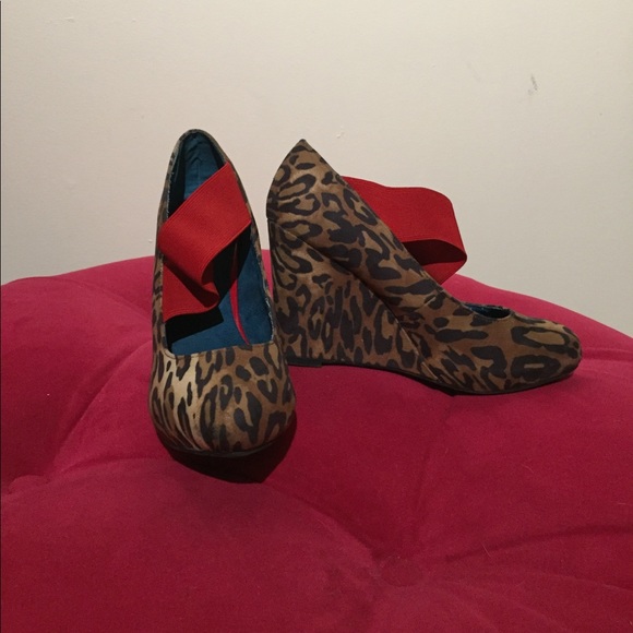 London Rebel leopard wedges - Picture 2 of 3