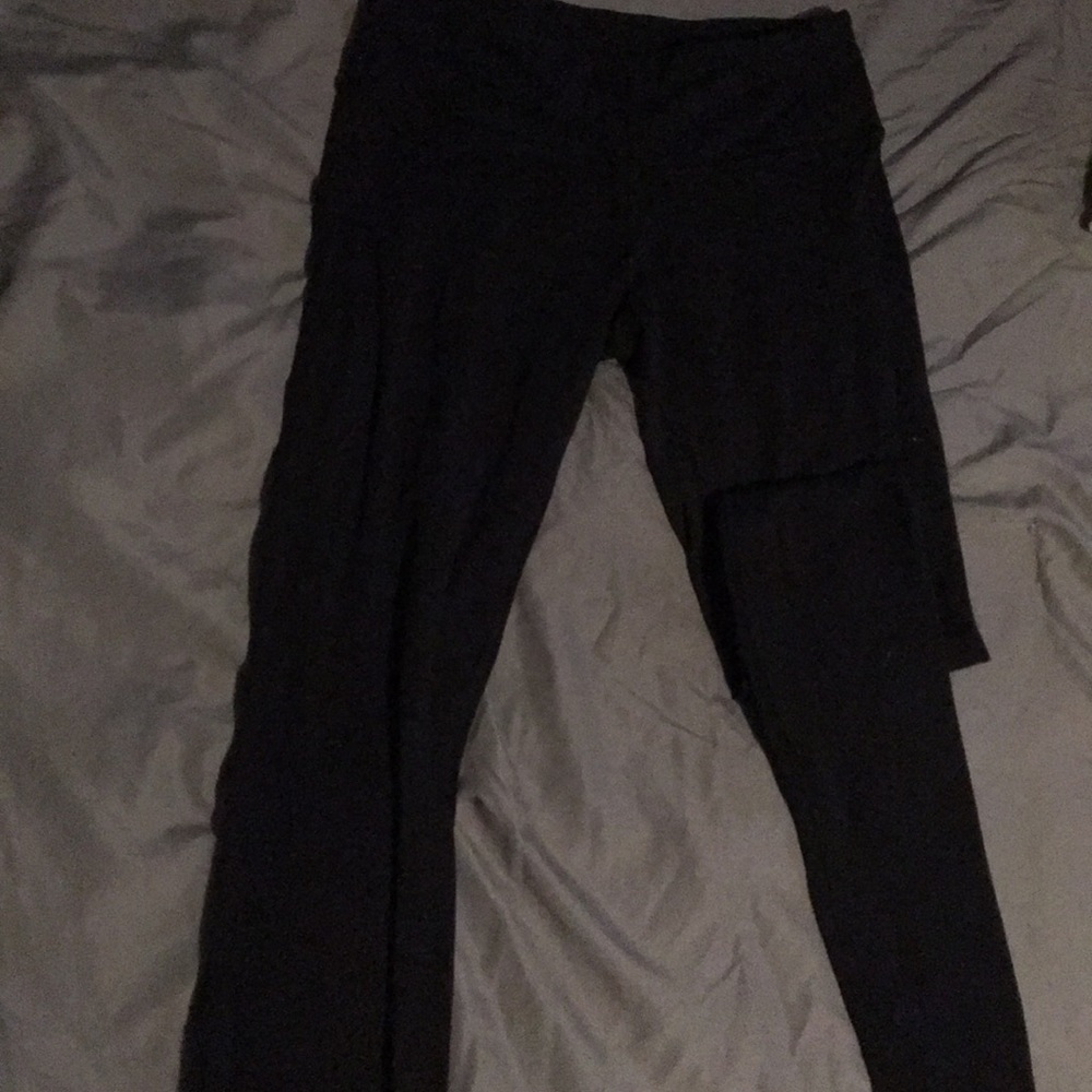 Black full length lululemons