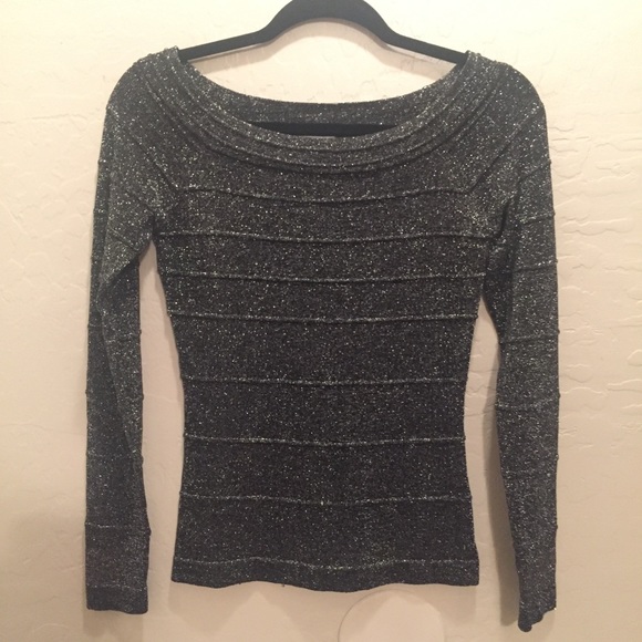 Cache. Black and silver top. - Picture 4 of 6