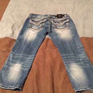Miss me cuffed capris good condition.