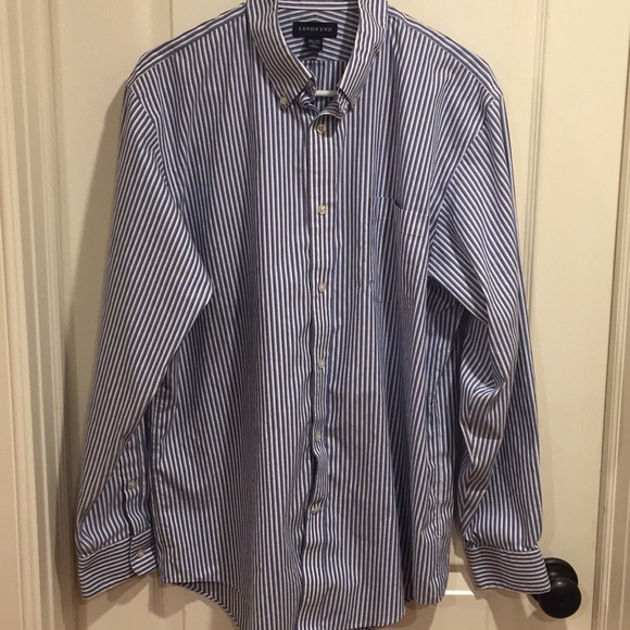 Lands End men’s no iron button down - Picture 2 of 6