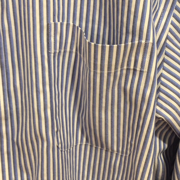 Lands End men’s no iron button down - Picture 5 of 6