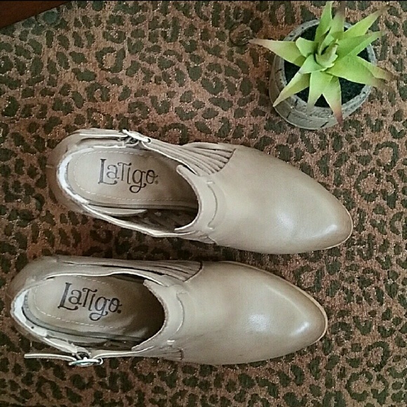 Jasmine Mushroom Color Booties by Latigo - Picture 5 of 5