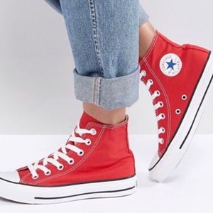 CONVERSE - NEW! Chuck Taylor High Tops RED! 9-10