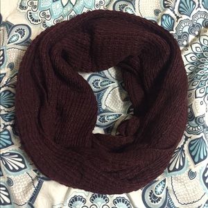 Knit infinity scarf