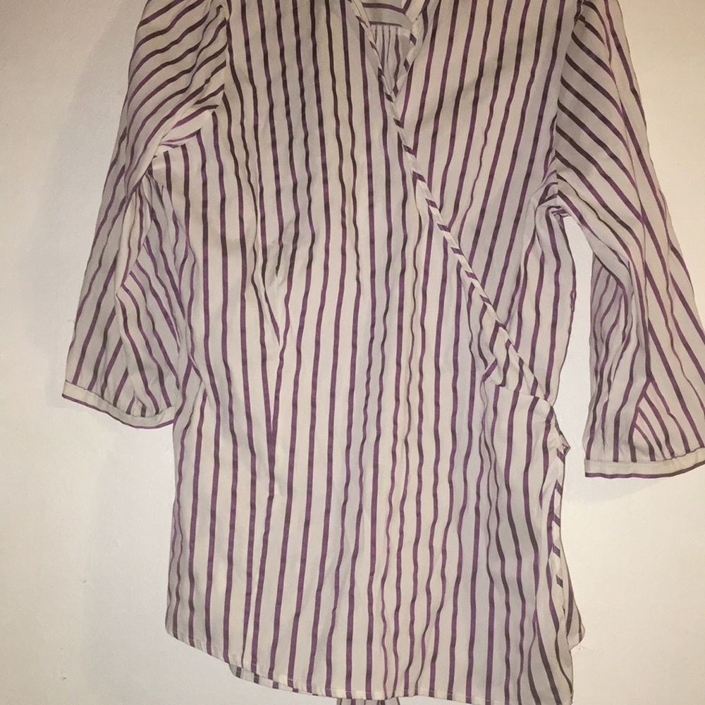 Three-quarter length blouse