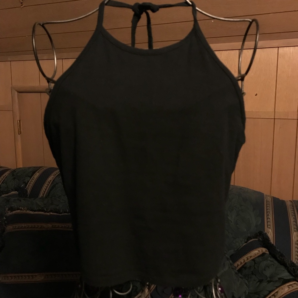 Halter Tank