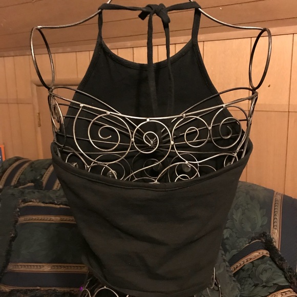 Halter Tank - Picture 2 of 3