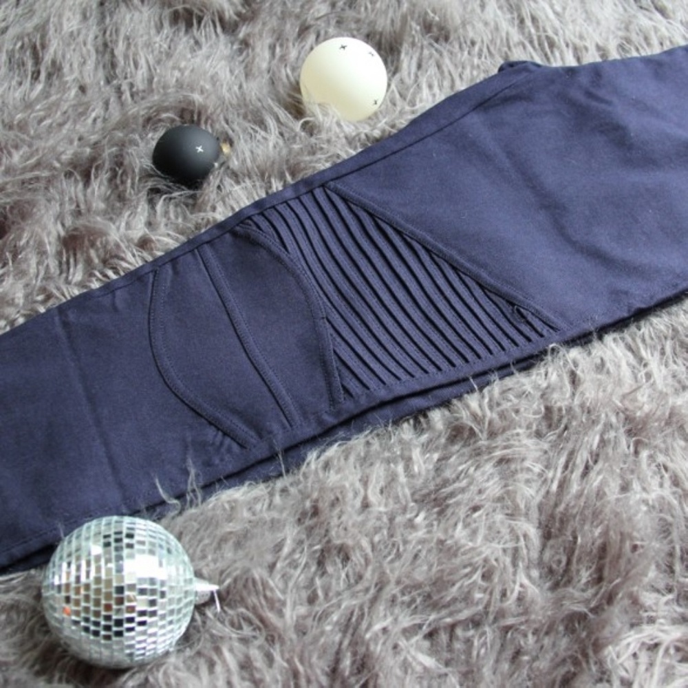 Plus-size navy moto leggings