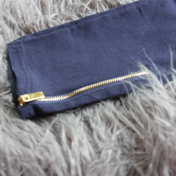 Plus-size navy moto leggings - Picture 2 of 3