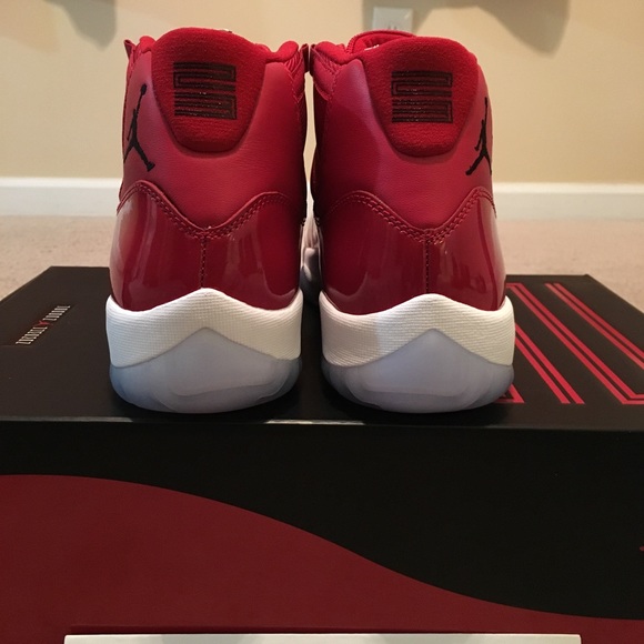 Nike Air Jordan 11 Retro "Win Like '96" - Picture 3 of 7