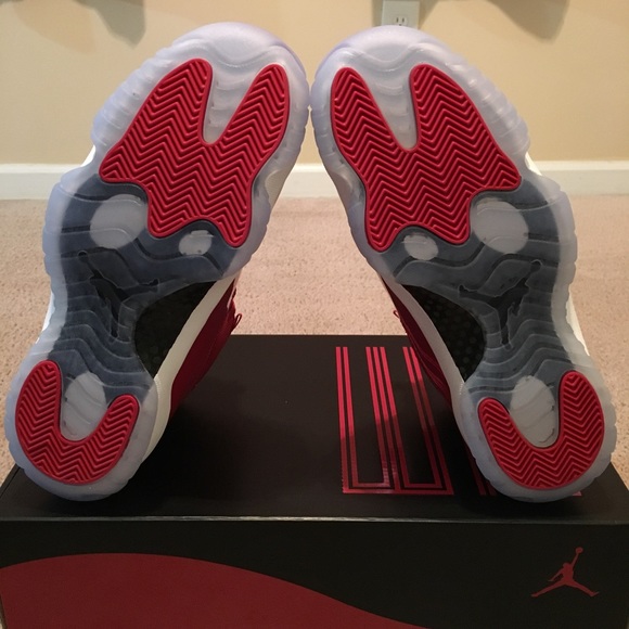 Nike Air Jordan 11 Retro "Win Like '96" - Picture 4 of 7