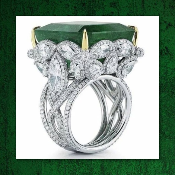 5⭐️RATED🆕 Large Emerald 925 Silver Antique Ring - Picture 1 of 7