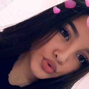 Meet your Posher, Leandra