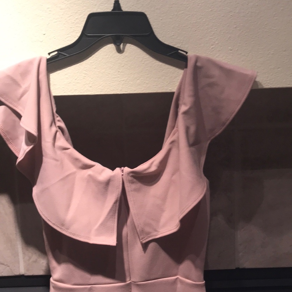 Gorgeous ruffle dress - Picture 6 of 6