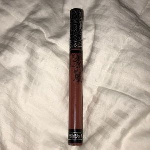 Kat Von D liquid lipstick (hawkwind)