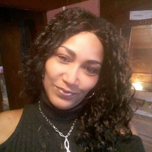 Meet your Posher, Alicia