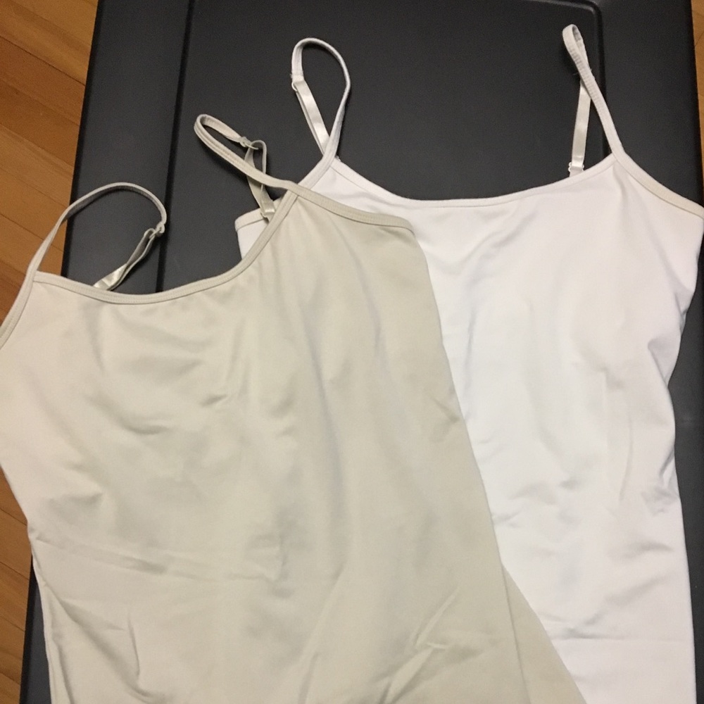 Lot of camisoles with built-in shelf bra