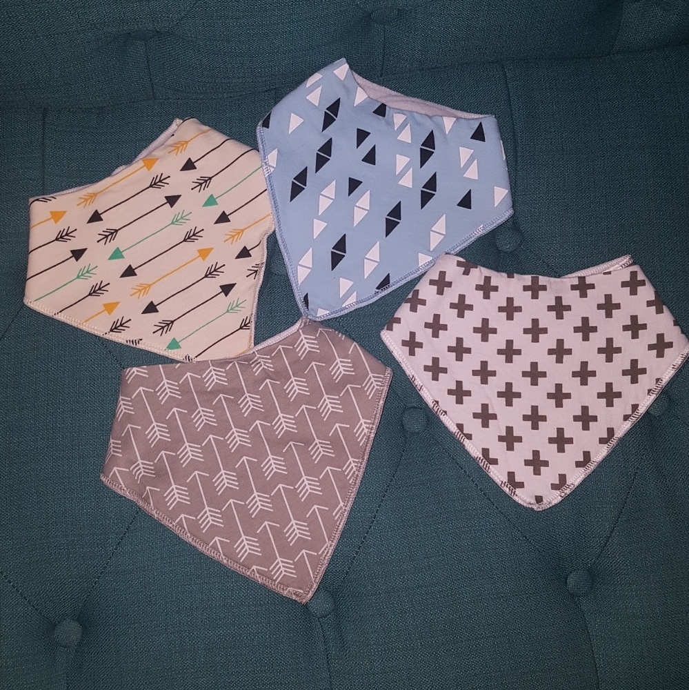 NWOT Bandana Bibs