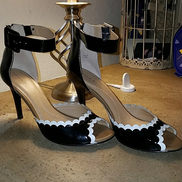 Tahari Shoes - Tahari heels