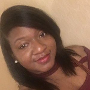 Meet your Posher, Lajoy