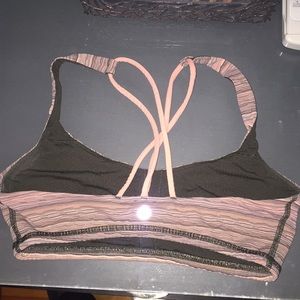 Size 6 lululemon sports bra