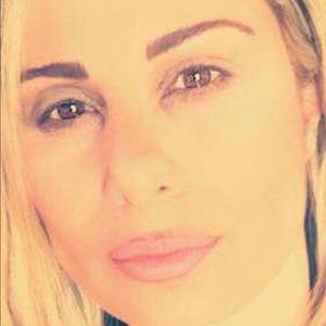 Meet your Posher, Rona