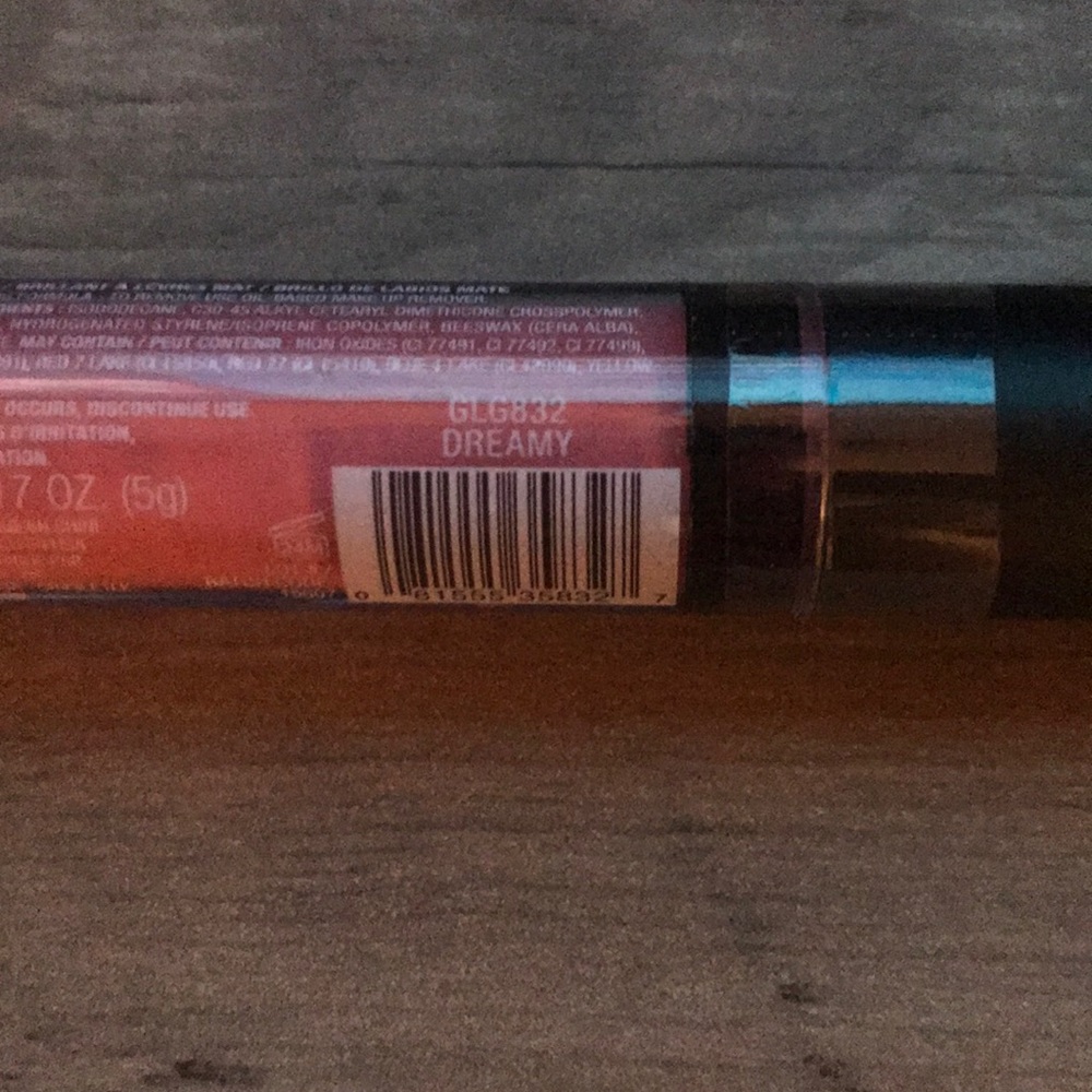 L.A girl matte lipstick - Picture 5 of 8