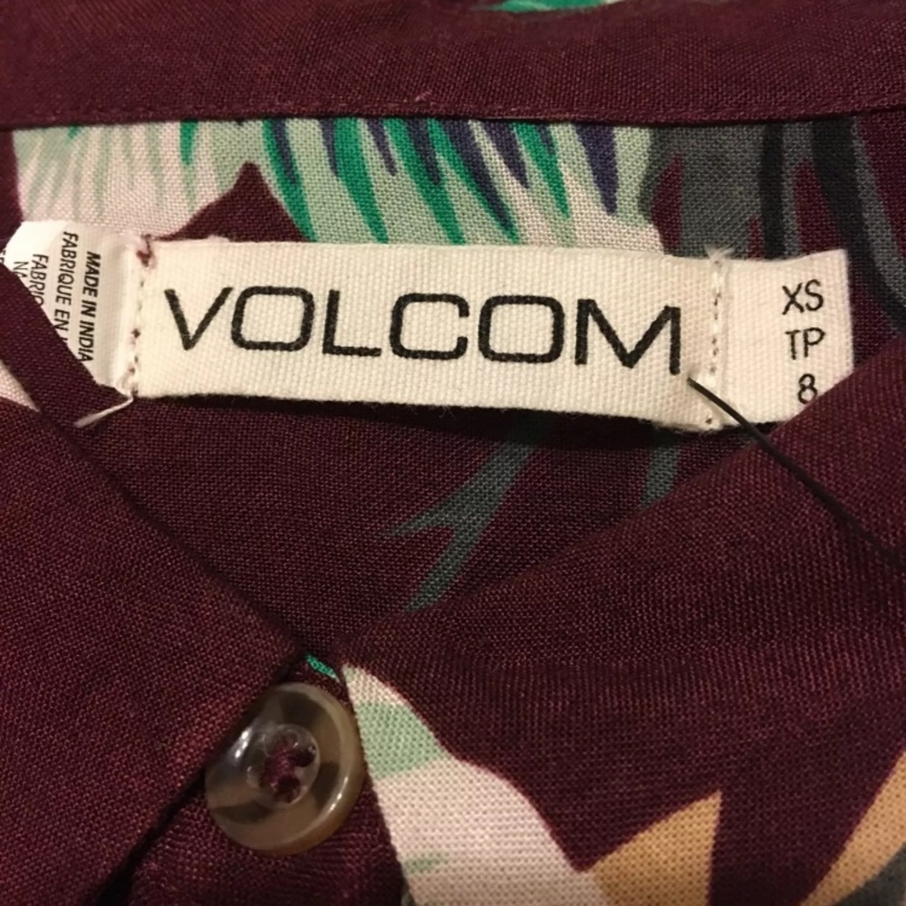 Volcom Top - Picture 2 of 3