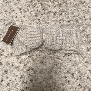 Francesca’s beige ear warmer