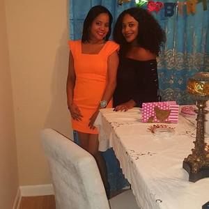 Meet your Posher, Rosely