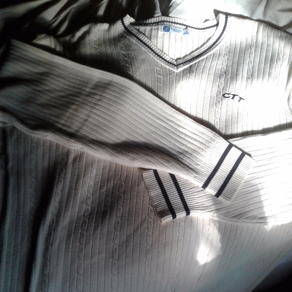 Men's XL Sweater Made in Korea CTT brand.