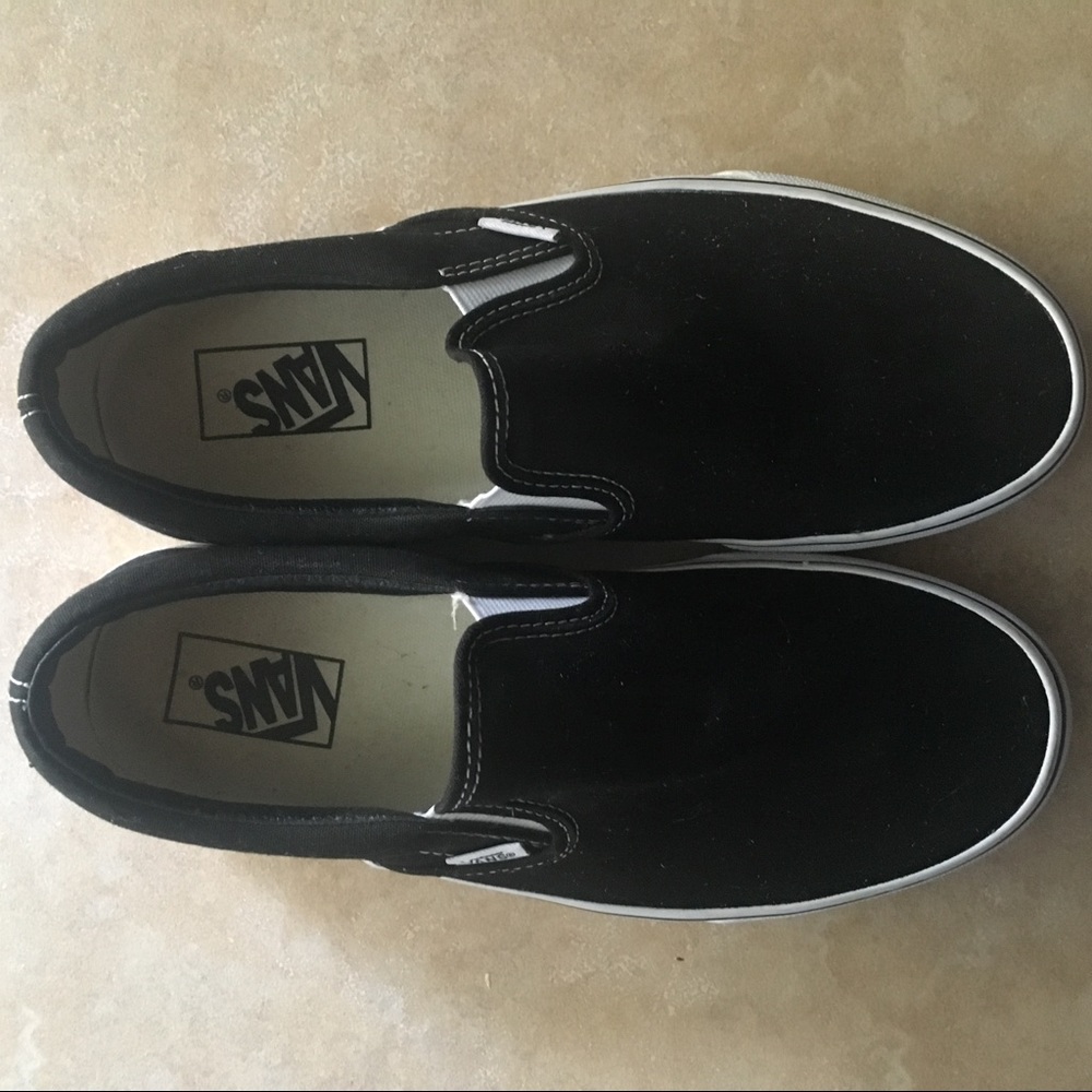 black slip-on vans