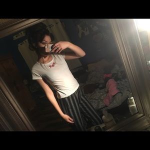Brandy Melville white rose tshirt