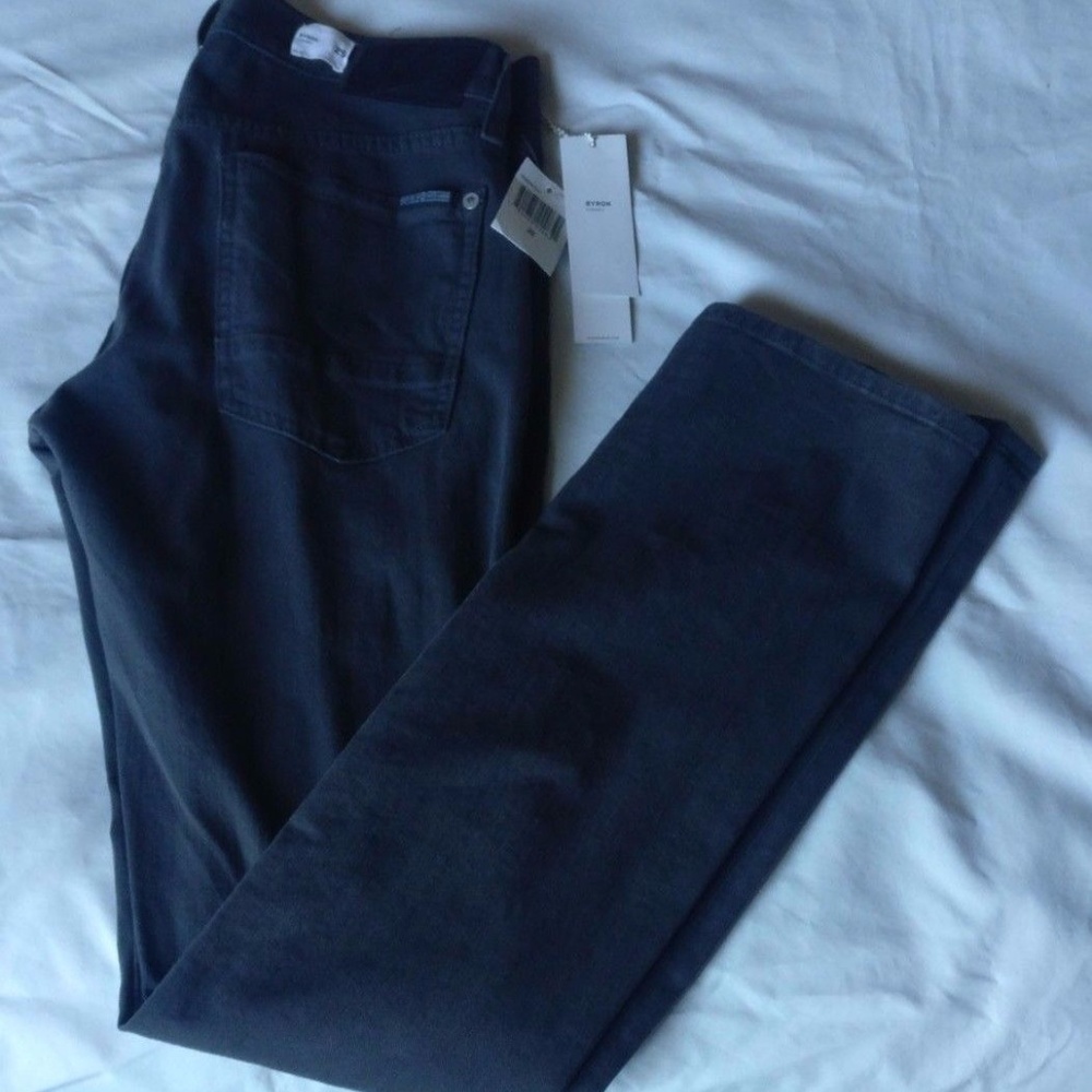 Size 29 HUDSON Byron Five Pocket Straight Jeans